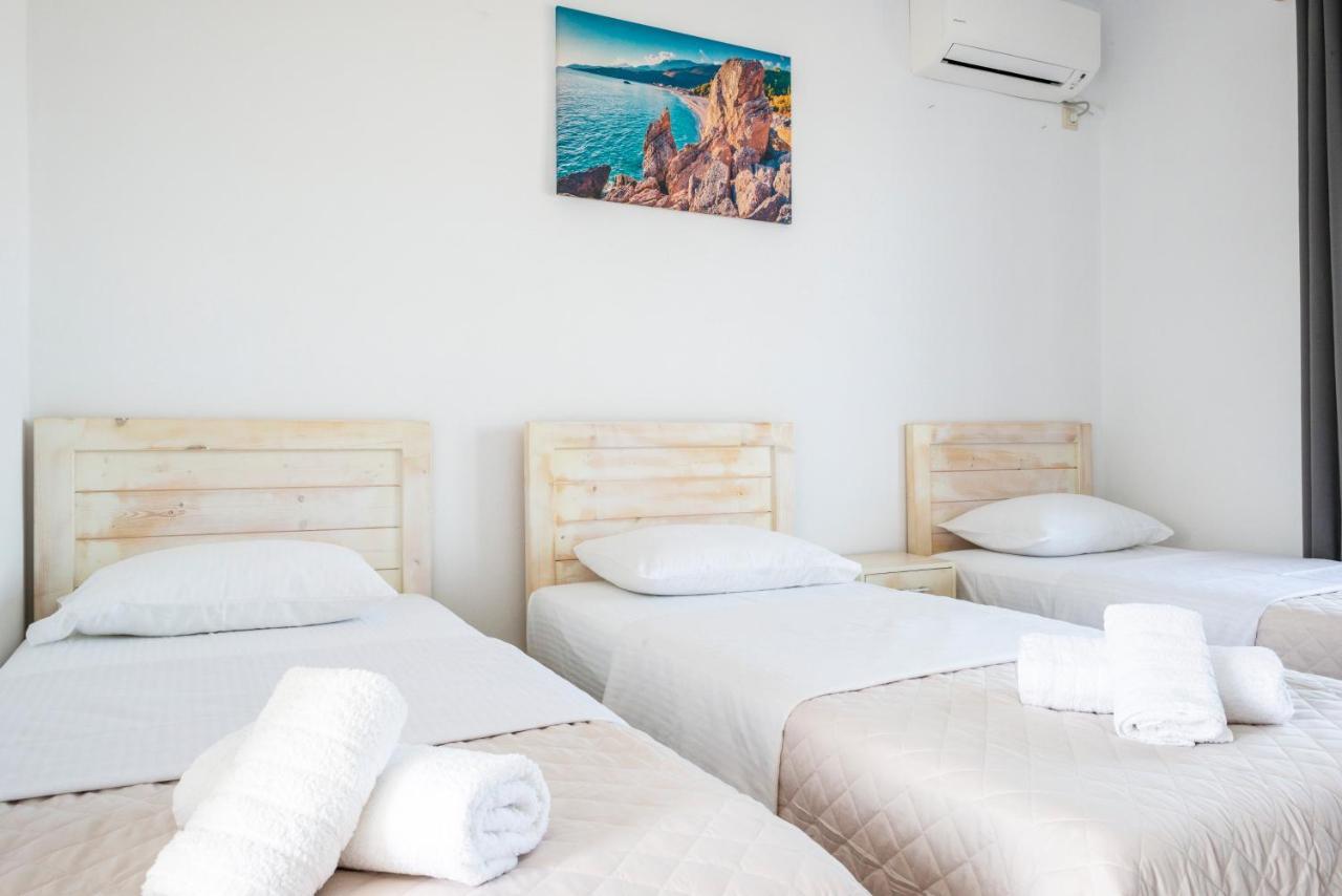 Blue Horizon Hotel Himare Buitenkant foto