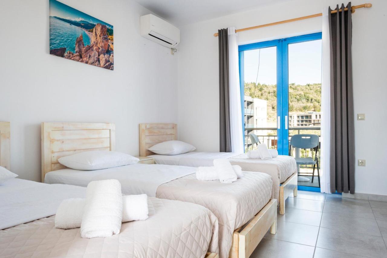 Blue Horizon Hotel Himare Buitenkant foto