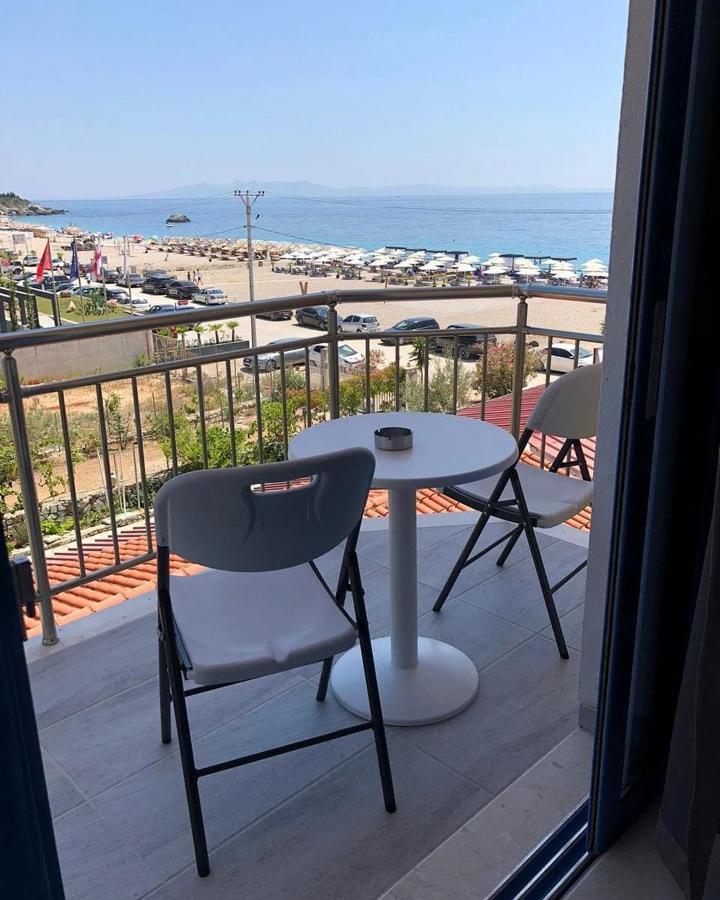 Blue Horizon Hotel Himare Buitenkant foto