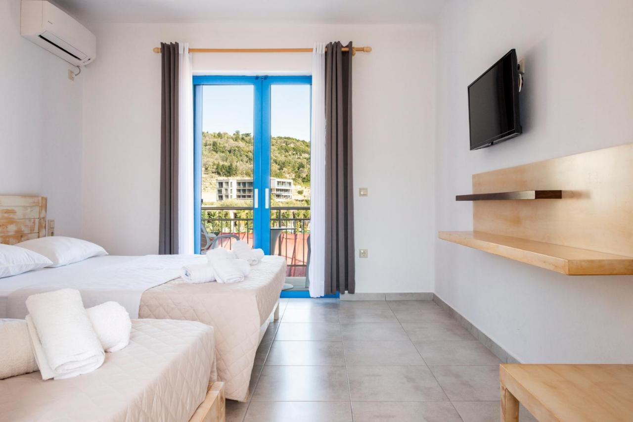 Blue Horizon Hotel Himare Buitenkant foto