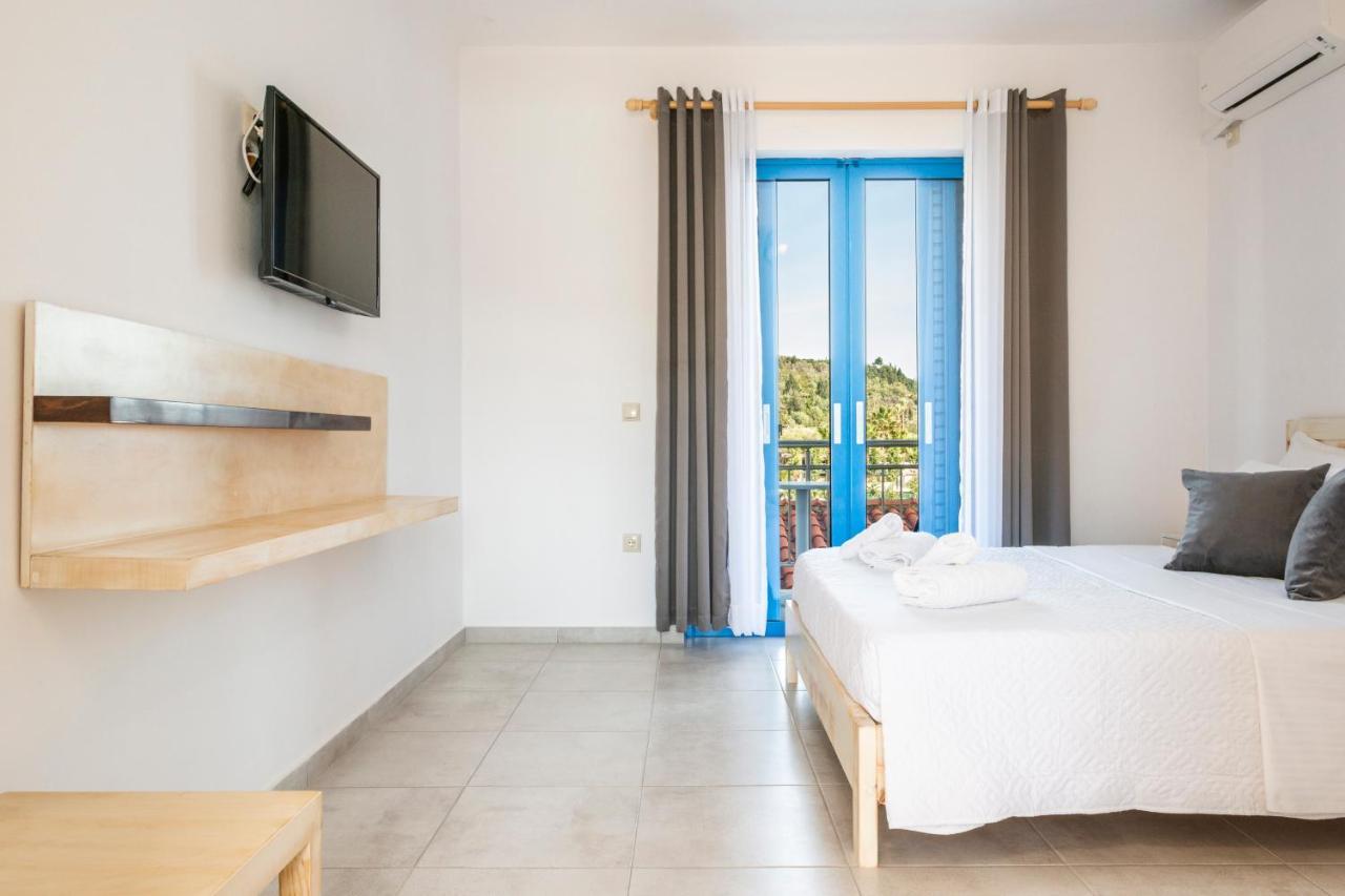 Blue Horizon Hotel Himare Buitenkant foto