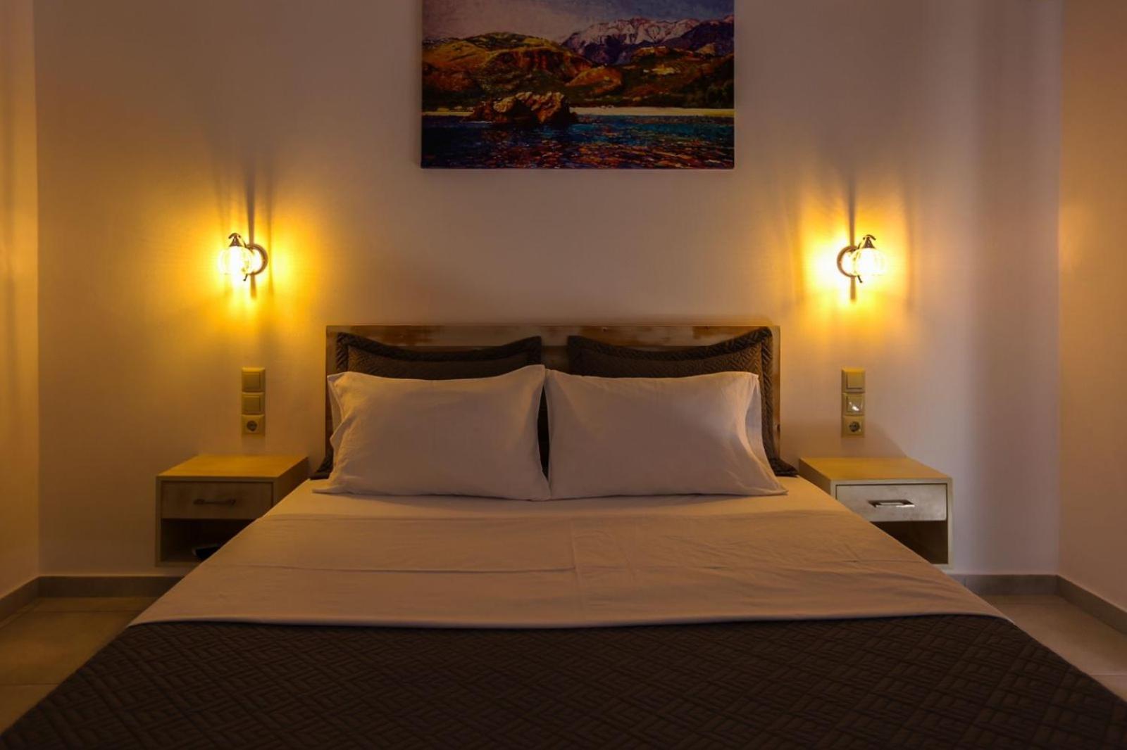 Blue Horizon Hotel Himare Buitenkant foto